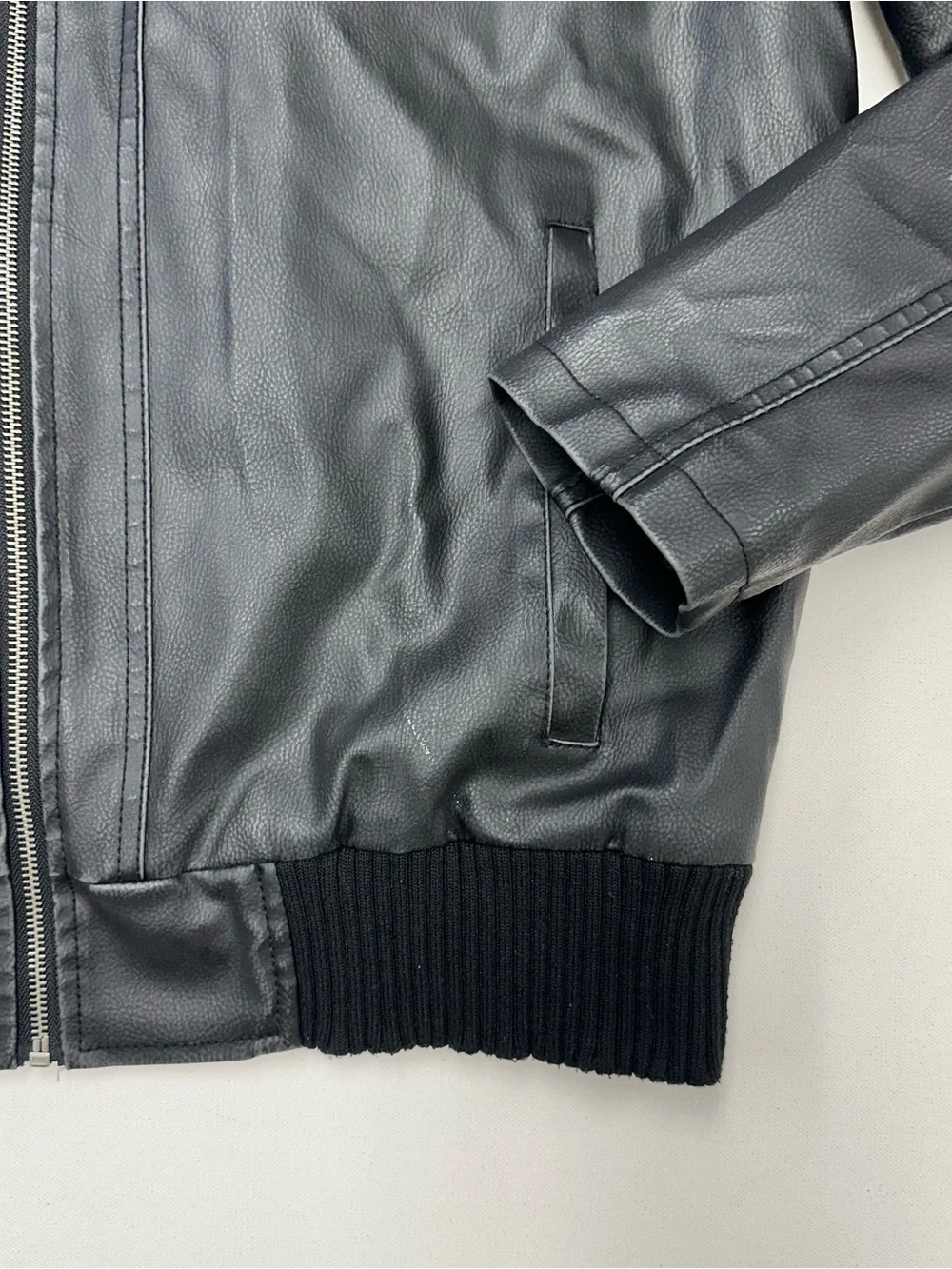 Guess Faux Leather Motorcycle Jacket Mens XL Black Zipper Lining Hoodie Moto